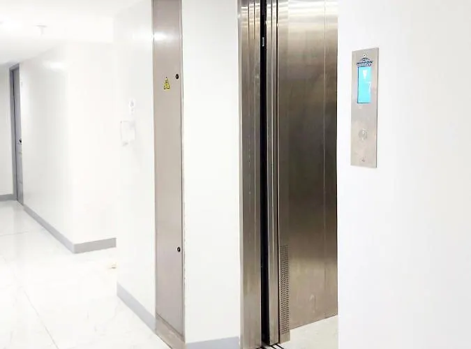 Airobedz Bgc - Near Uptown Manila
